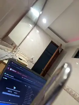 GiorgiaLuxee online show from December 19, 2:35 pm