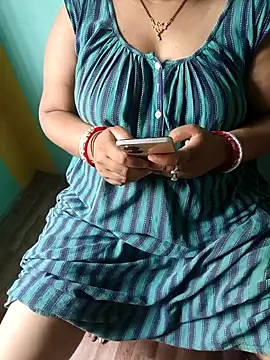 desi boudi87 online show from April 20, 6:38 am