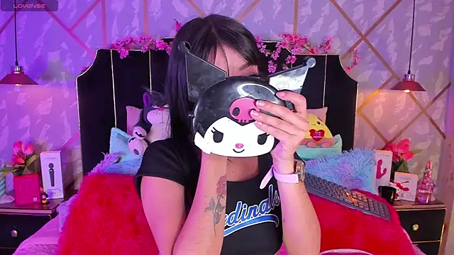 LindaWz  online show from February 18, 5:14 am