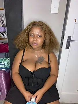 JuicyMellow21 online show from February 11, 10:26 pm