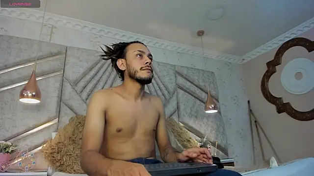 Snapshot of Boss_Domiinator chatting on September 9, 4:34 am Boss Domiinator online show from September 9, 4:34 am