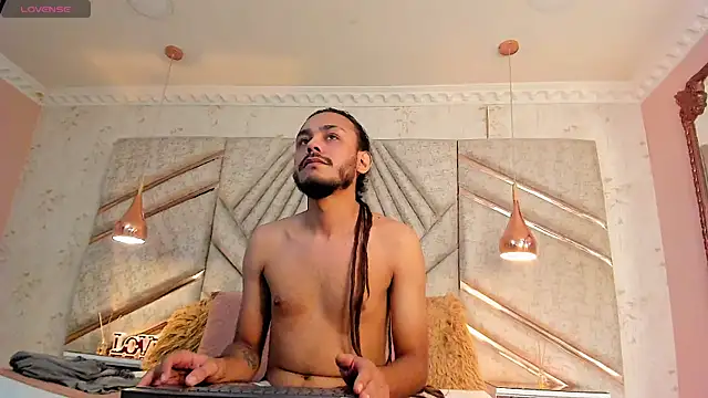 Snapshot of Boss_Domiinator chatting on September 20, 3:18 am Boss Domiinator online show from September 20, 3:18 am