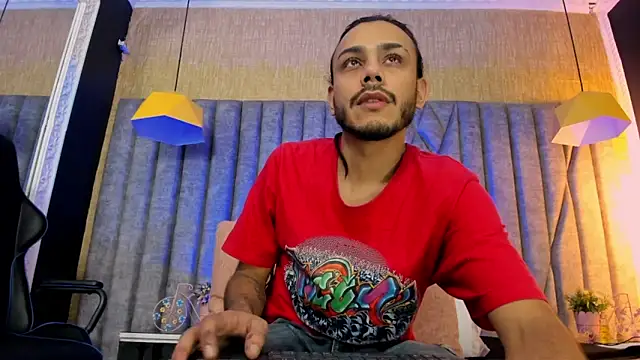 Snapshot of Boss_Domiinator chatting on October 17, 3:31 am Boss Domiinator online show from October 17, 3:31 am