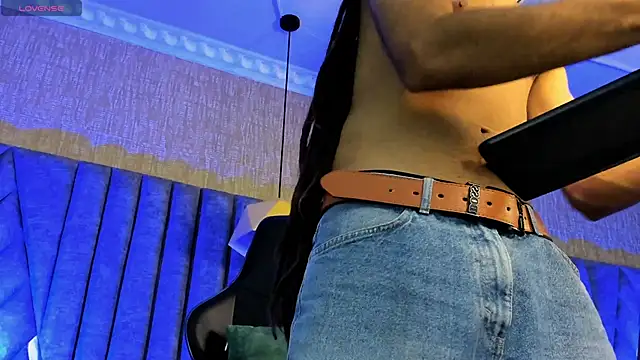 Snapshot of Boss_Domiinator chatting on November 4, 3:38 am Boss Domiinator online show from November 4, 3:38 am