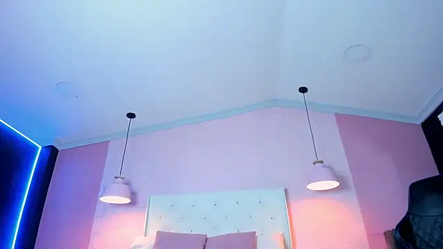 Boss Domiinator online show from March 21, 12:10 pm