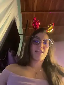 alilith online show from December 17, 6:58 pm