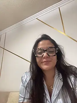 Snapshot of alilith chatting on June 11, 3:37 am alilith online show from June 11, 3:37 am