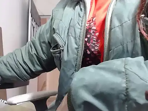 Snapshot of Lucy_Squirt69 chatting on October 27, 8:24 pm Lucy Squirt69 online show from October 27, 8:24 pm