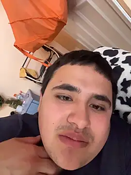 whitsblack online show from December 20, 8:49 pm