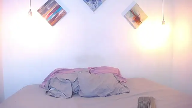 Snapshot of escar_let chatting on November 6, 4:24 am escar let online show from November 6, 4:24 am