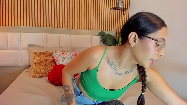 Roseaurora online show from October 8, 12:36 pm