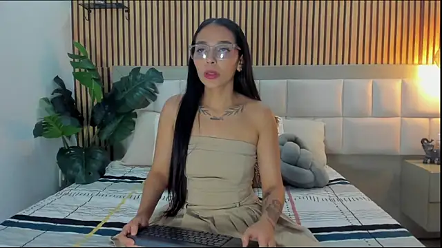 Roseaurora online show from February 11, 12:54 pm