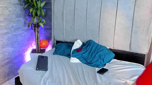 zorre  online show from November 6, 12:28 pm