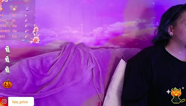 Snapshot of Laia_and_Damian chatting on October 31, 12:22 am Laia and Damian online show from October 31, 12:22 am