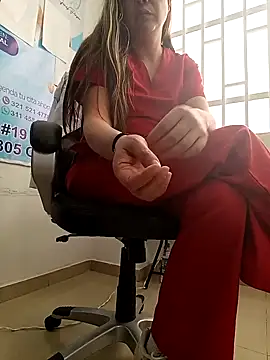 Madisson-04  online show from February 24, 2:48 pm