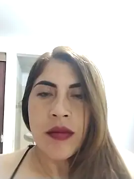 Snapshot of Camila_latina_0 chatting on October 22, 5:08 am Camila latina 0 online show from October 22, 5:08 am