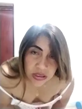 Snapshot of Camila_latina_0 chatting on November 15, 5:49 am Camila latina 0 online show from November 15, 5:49 am