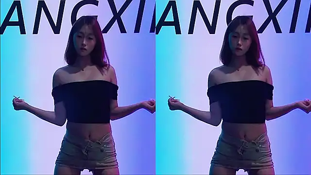 Emeralds Girls online show from September 18, 1:18 am