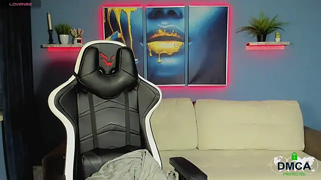 Snapshot of Roxy_foxi chatting on November 8, 1:06 am Roxy foxi online show from November 8, 1:06 am