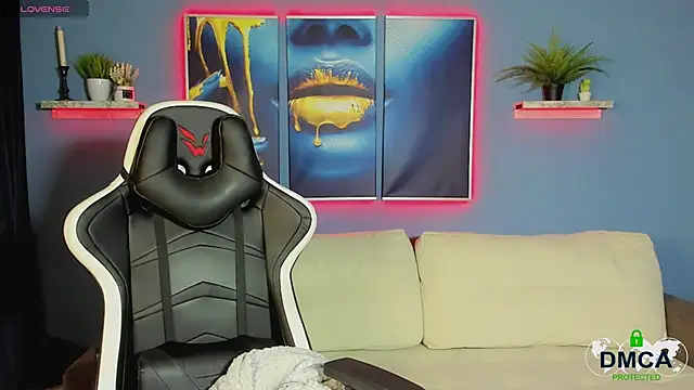 Snapshot of Roxy_foxi chatting on November 27, 1:07 am Roxy foxi online show from November 27, 1:07 am