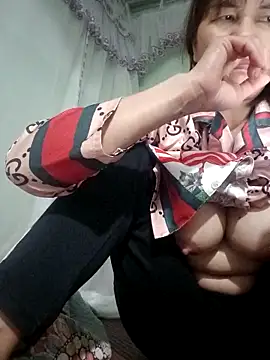 Ella3838 online show from April 7, 5:30 am