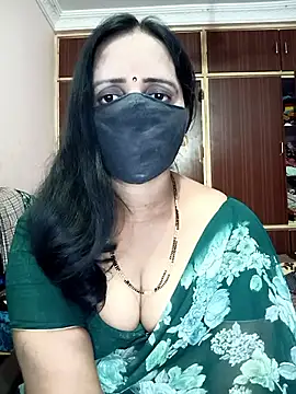 Snapshot of Mee_harini-telugupilla chatting on September 10, 4:23 am Mee harini-telugupilla online show from September 10, 4:23 am