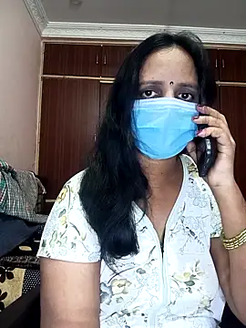 Snapshot of Mee_harini-telugupilla chatting on September 18, 2:35 am Mee harini-telugupilla online show from September 18, 2:35 am