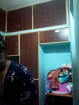 Snapshot of Mee_harini-telugupilla chatting on September 19, 3:19 am Mee harini-telugupilla online show from September 19, 3:19 am