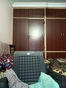 Snapshot of Mee_harini-telugupilla chatting on September 29, 2:06 am Mee harini-telugupilla online show from September 29, 2:06 am