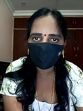 Snapshot of Mee_harini-telugupilla chatting on October 10, 7:29 am Mee harini-telugupilla online show from October 10, 7:29 am