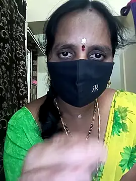 Snapshot of Mee_harini-telugupilla chatting on October 30, 9:00 am Mee harini-telugupilla online show from October 30, 9:00 am