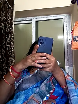 Snapshot of Mee_harini-telugupilla chatting on November 15, 3:59 am Mee harini-telugupilla online show from November 15, 3:59 am