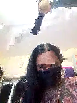 Snapshot of Mee_harini-telugupilla chatting on December 1, 2:11 pm Mee harini-telugupilla online show from December 1, 2:11 pm