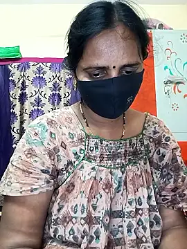 Snapshot of Mee_harini-telugupilla chatting on December 14, 1:11 am Mee harini-telugupilla online show from December 14, 1:11 am