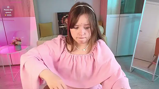 Sweetie Hope online show from September 14, 4:22 am