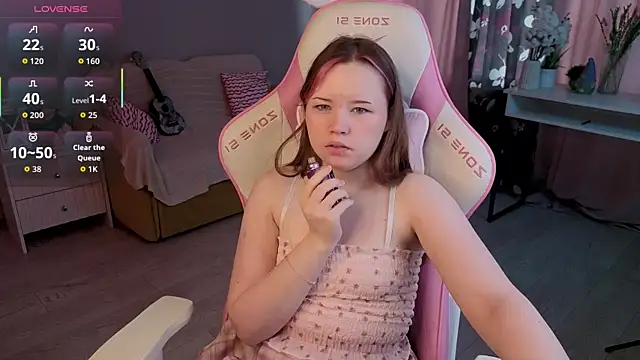 Sweetie Hope online show from October 4, 7:39 am