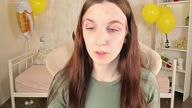 Miss   Eva online show from September 29, 12:05 am