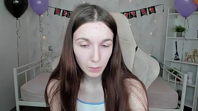 Miss   Eva online show from October 27, 12:04 am