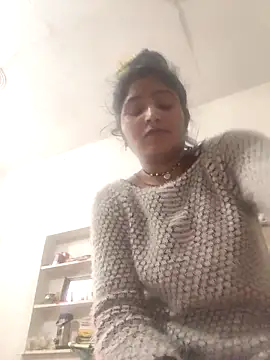 LUCKY cut online show from February 21, 5:58 pm