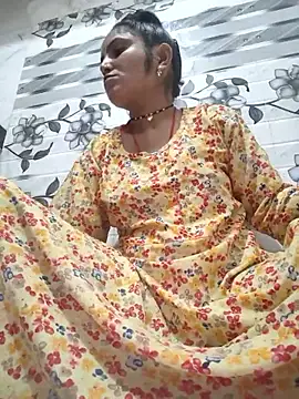 LUCKY cut online show from April 21, 2:56 pm