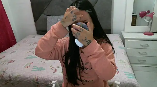 Snapshot of Taylormegan chatting on March 19, 2:13 pm Taylormegan online show from March 19, 2:13 pm