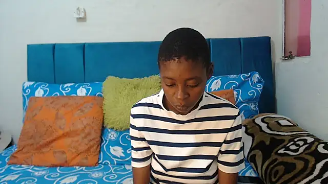 SweetSlenderChoc online show from April 21, 7:06 pm