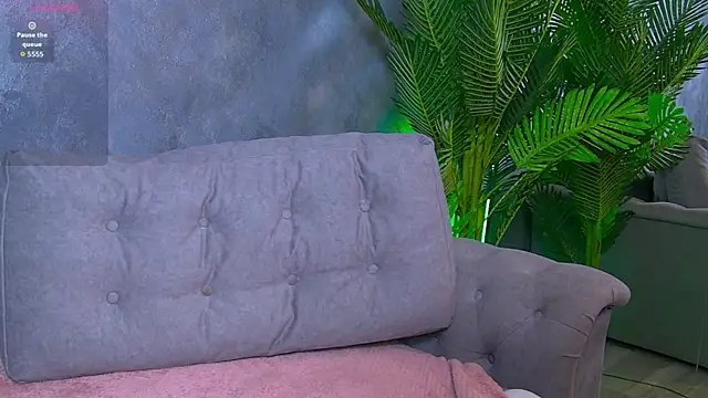 Snapshot of MiriamJo chatting on September 23, 4:10 pm MiriamJo online show from September 23, 4:10 pm