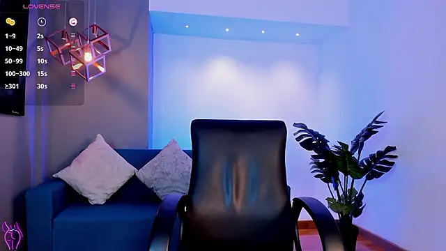 sofiapalacioss online show from March 4, 6:25 pm