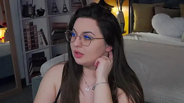 Snapshot of Mia_Swano chatting on January 14, 12:05 am Mia Swano online show from January 14, 12:05 am