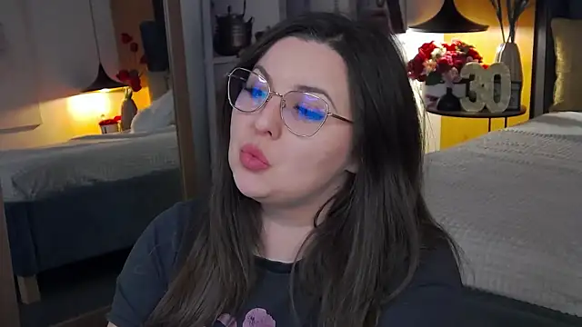 Snapshot of Mia_Swano chatting on January 18, 2:37 am Mia Swano online show from January 18, 2:37 am