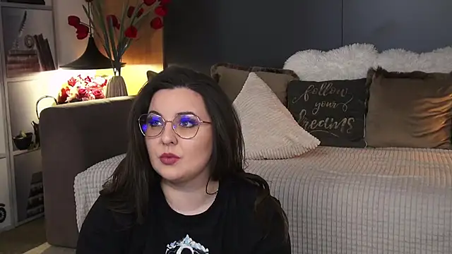 Snapshot of Mia_Swano chatting on February 6, 12:15 am Mia Swano online show from February 6, 12:15 am