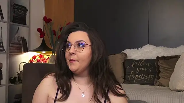 Snapshot of Mia_Swano chatting on February 7, 1:09 am Mia Swano online show from February 7, 1:09 am