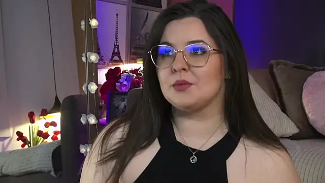 Snapshot of Mia_Swano chatting on February 22, 4:13 am Mia Swano online show from February 22, 4:13 am