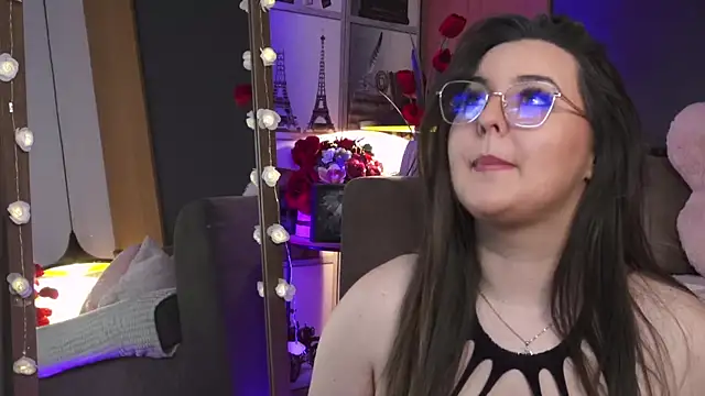 Snapshot of Mia_Swano chatting on March 2, 12:13 am Mia Swano online show from March 2, 12:13 am